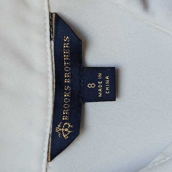 Brooks Brothers sleeveless cream / off-white top with black piping, 8 - Picture 3 of 7